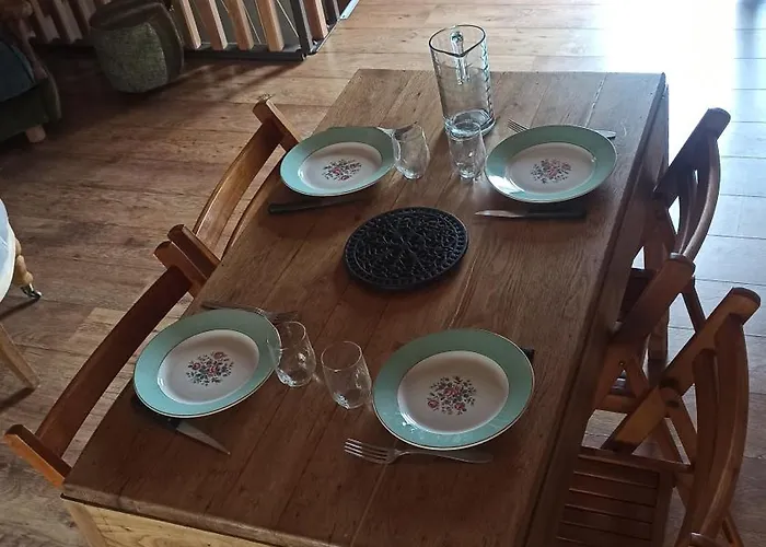 Au Pré De Camille Saint-Julien-Gaulene