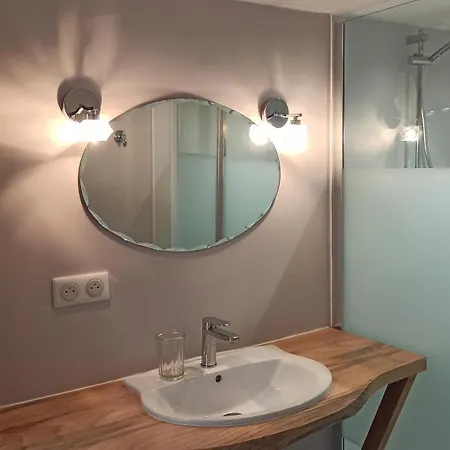 Au Pre De Camille Saint-Julien-Gaulene